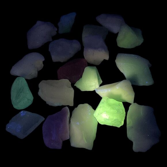 Art Glass Cullet Glowing Manganese Uranium Glass Bulk Assortment 3 LBS #5GA3 - Picture 3 of 10